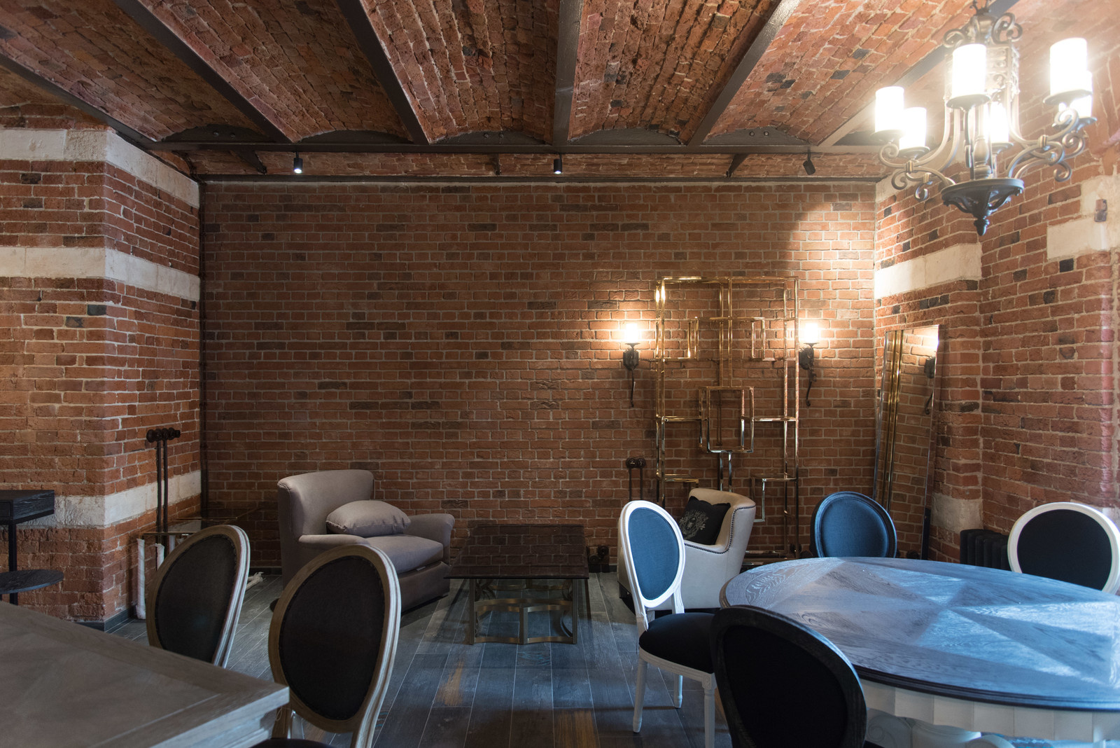 WINE HOUSE LOFT, квартира — 65 кв. м