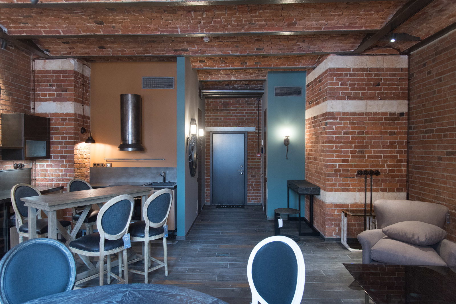 WINE HOUSE LOFT, квартира — 65 кв. м
