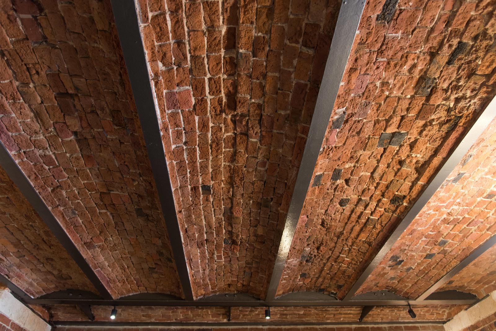 WINE HOUSE LOFT, квартира — 65 кв. м