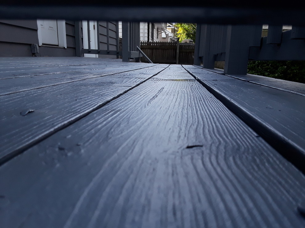 Painting deck in staten island