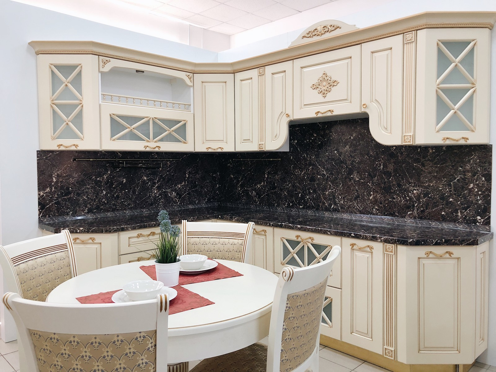 Мебель в квартире 100 м2