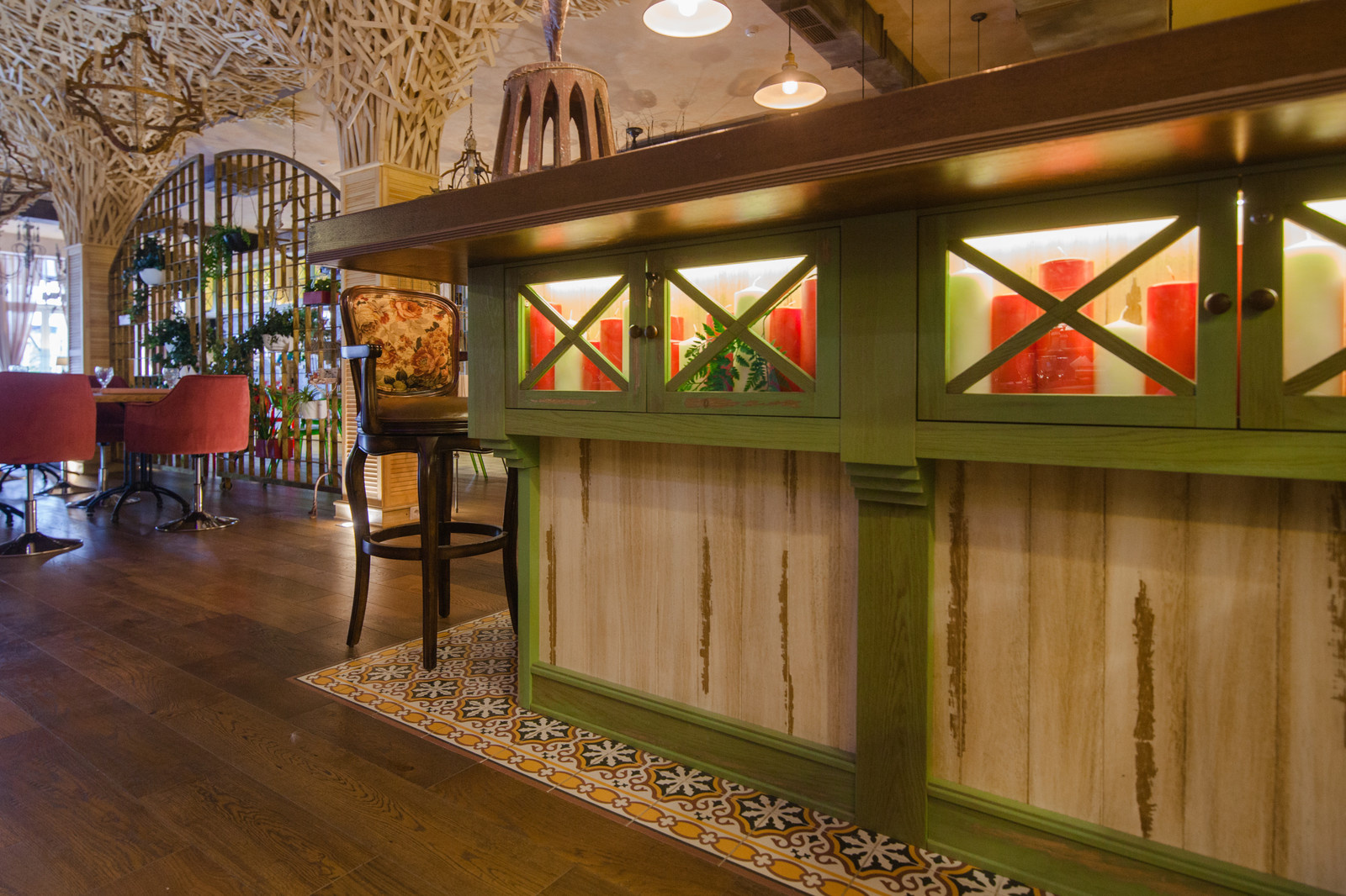 Ресторан "Птицы и Пчёлы"