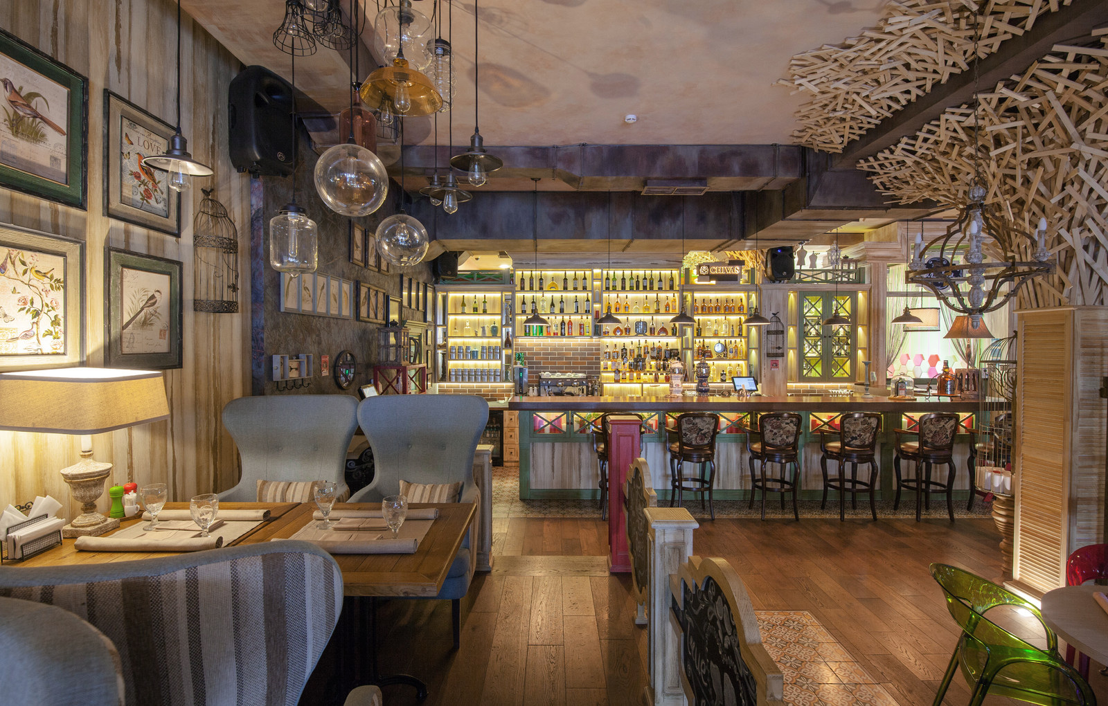 Ресторан "Птицы и Пчёлы"