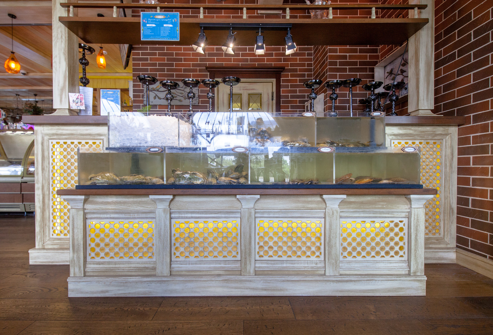 Ресторан "Птицы и Пчёлы"