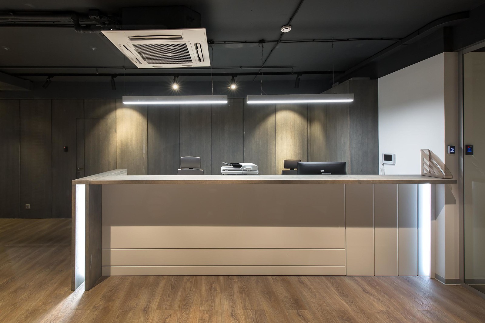 Офис на Новоданиловской наб