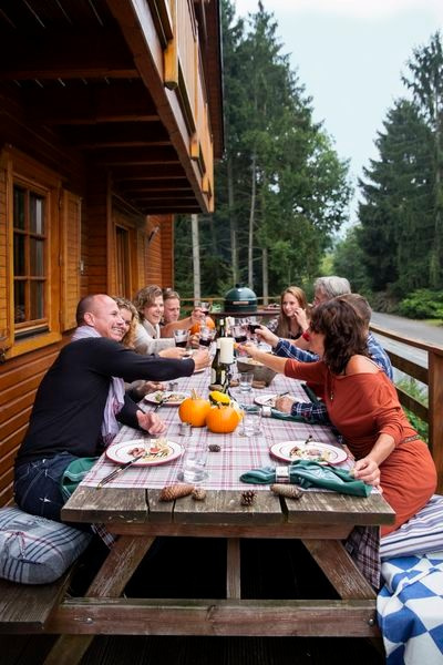 Загородный отдых с Большим Зеленым Яйцом