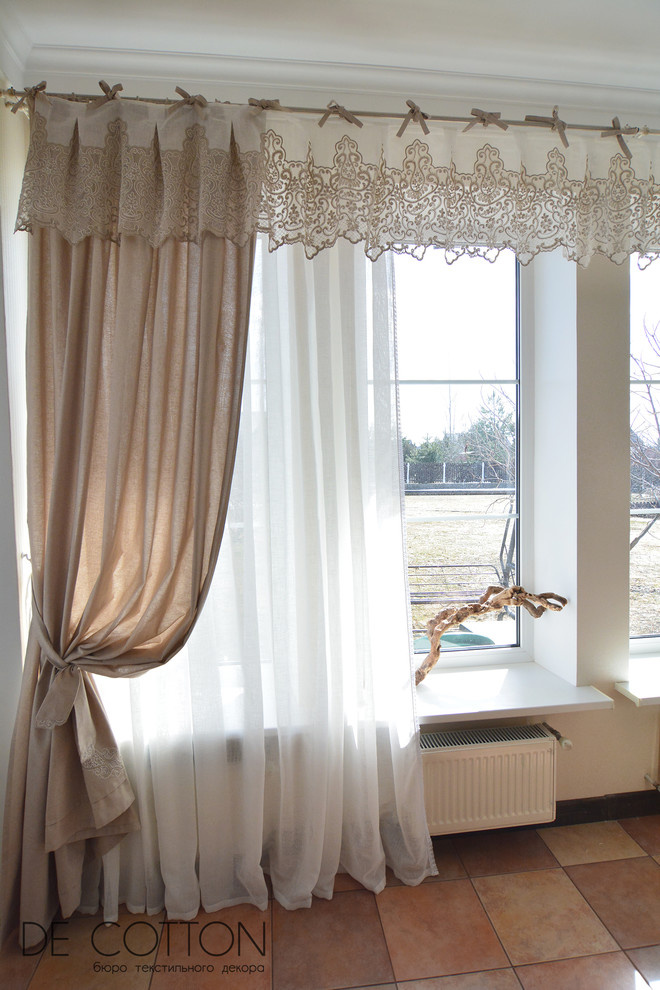 Шторы в обеденную зону и на кухню для загородного дома