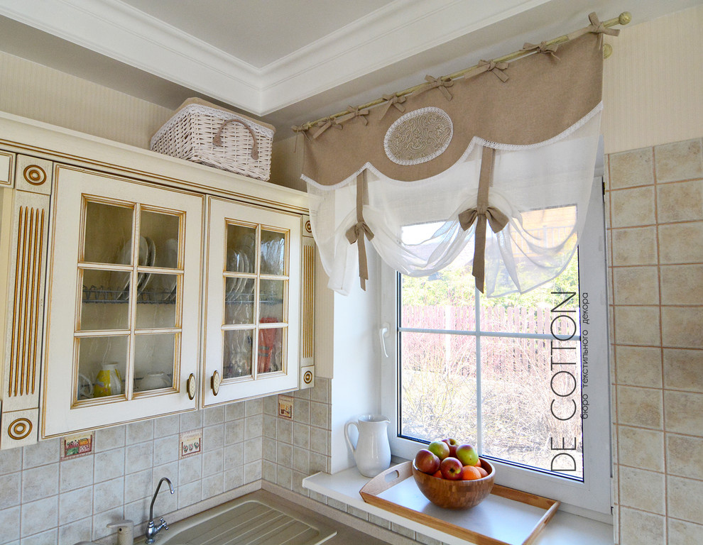 Обложка проекта: Шторы в обеденную зону и на кухню для загородного дома