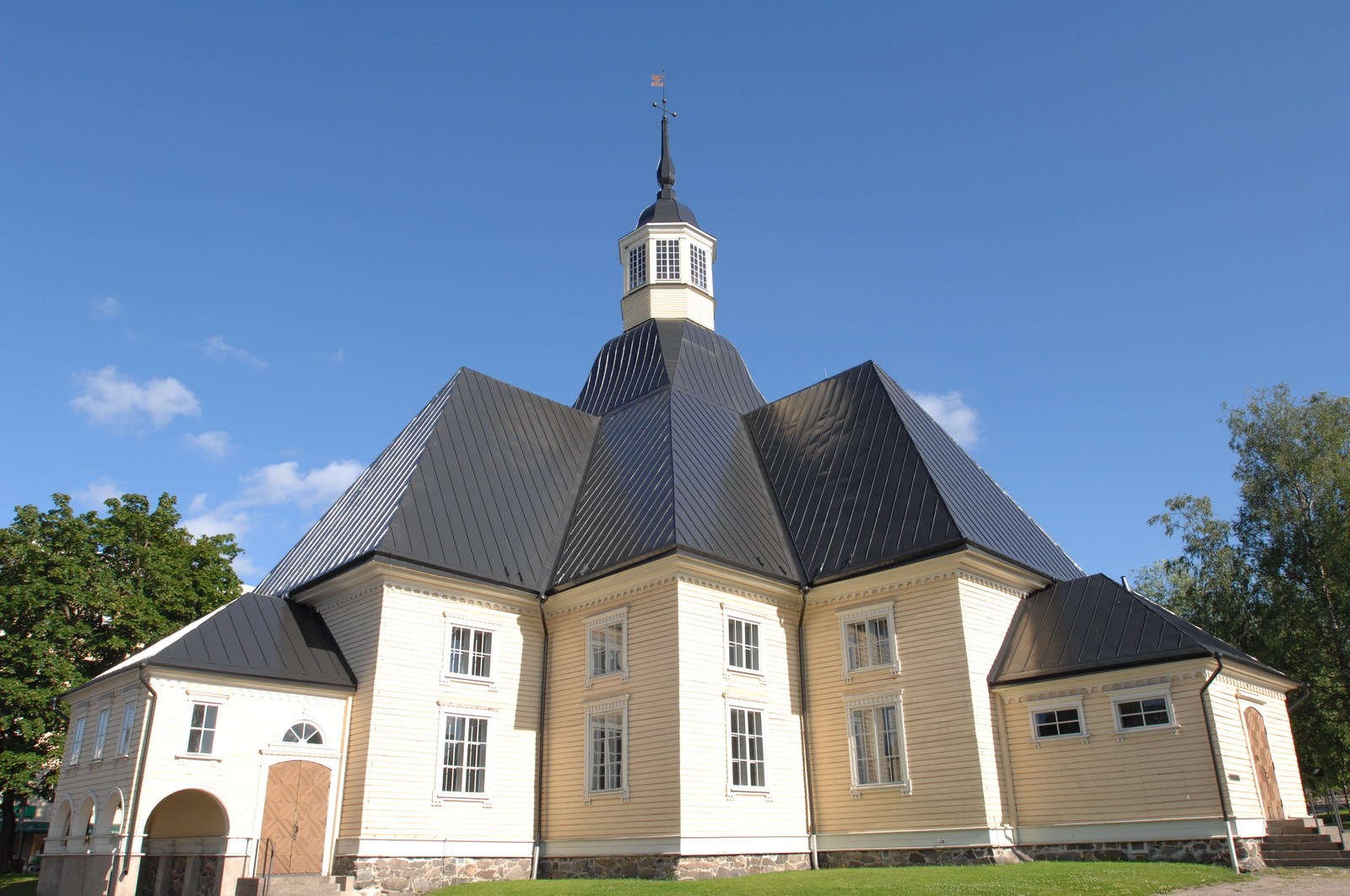 Экстерьер. Покрашенные объекты