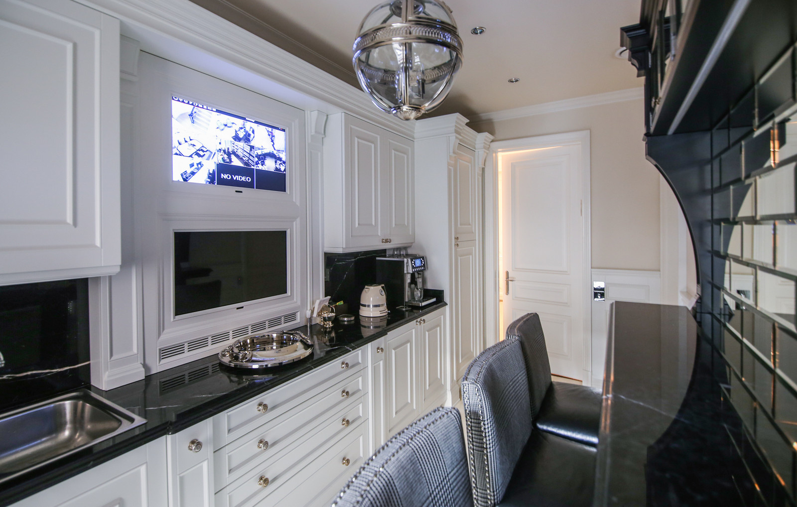 Офис на Неопалимовском пер.