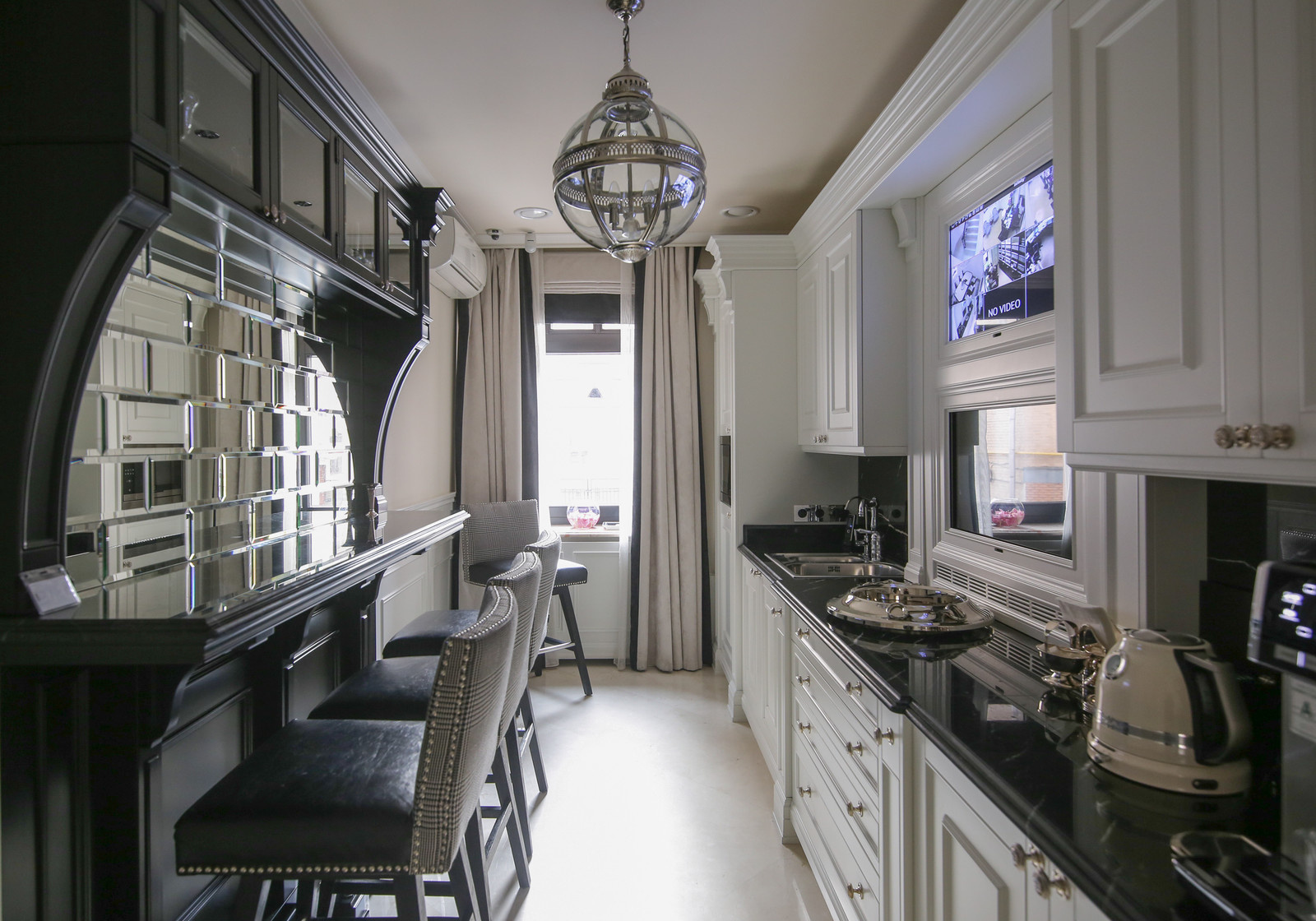 Офис на Неопалимовском пер.