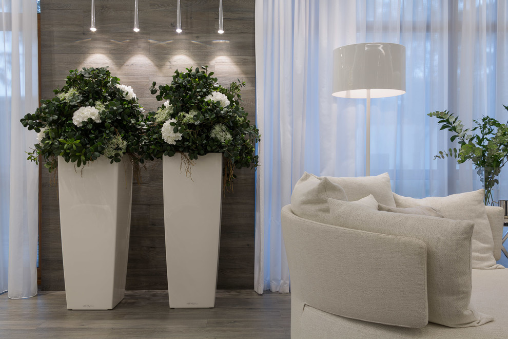 БЕЛЫМ ПО БЕЛОМУ