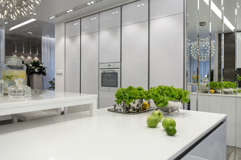 БЕЛЫМ ПО БЕЛОМУ