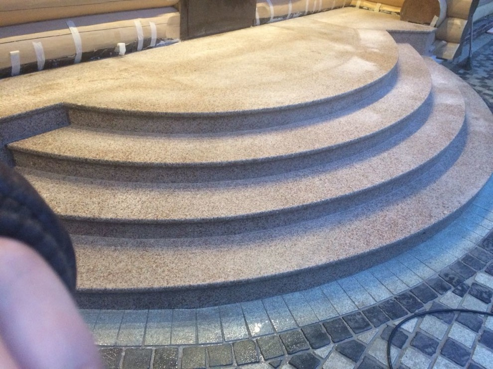 Лестница из гранита с заливкой опалубки под ключ