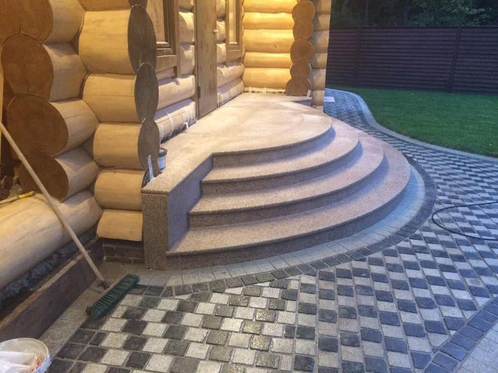 Лестница из гранита с заливкой опалубки под ключ