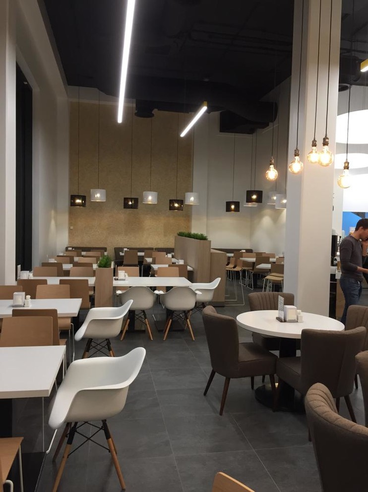 Ресторан в фойе бизнес центра