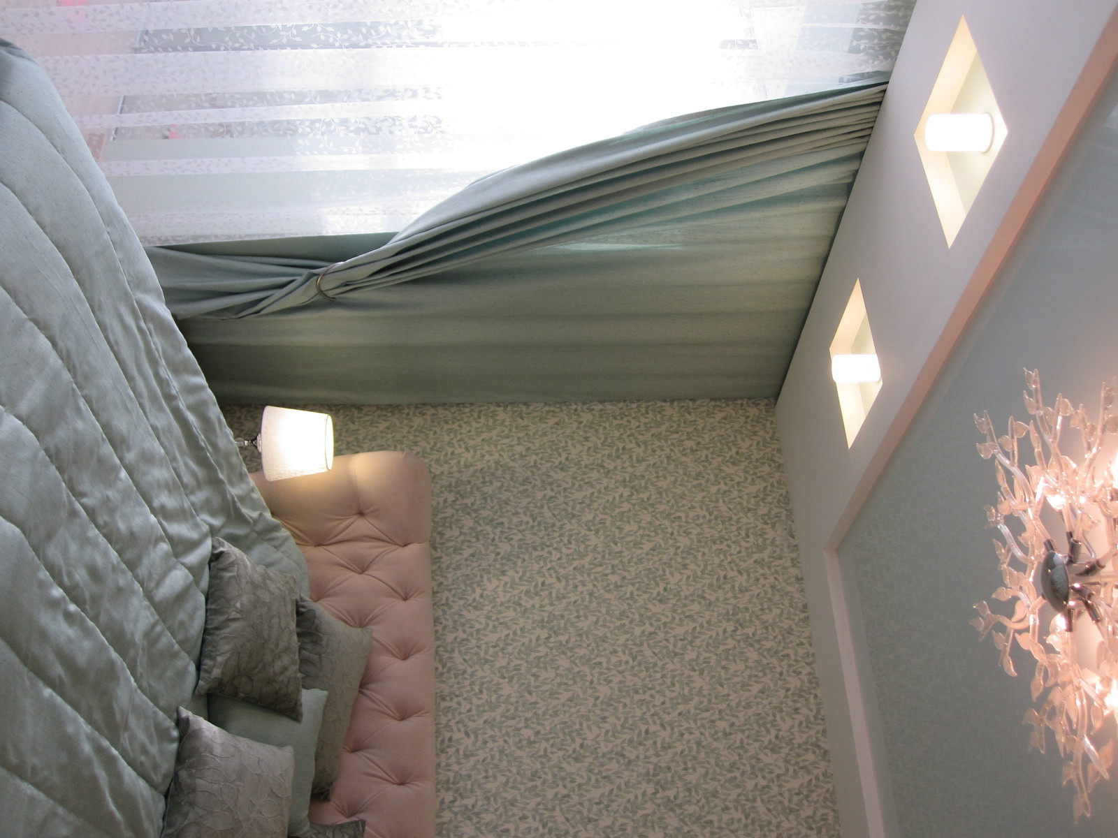 3-х комнатная квартира для девушки