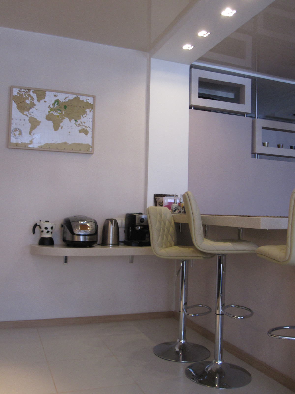 3-х комнатная квартира для девушки