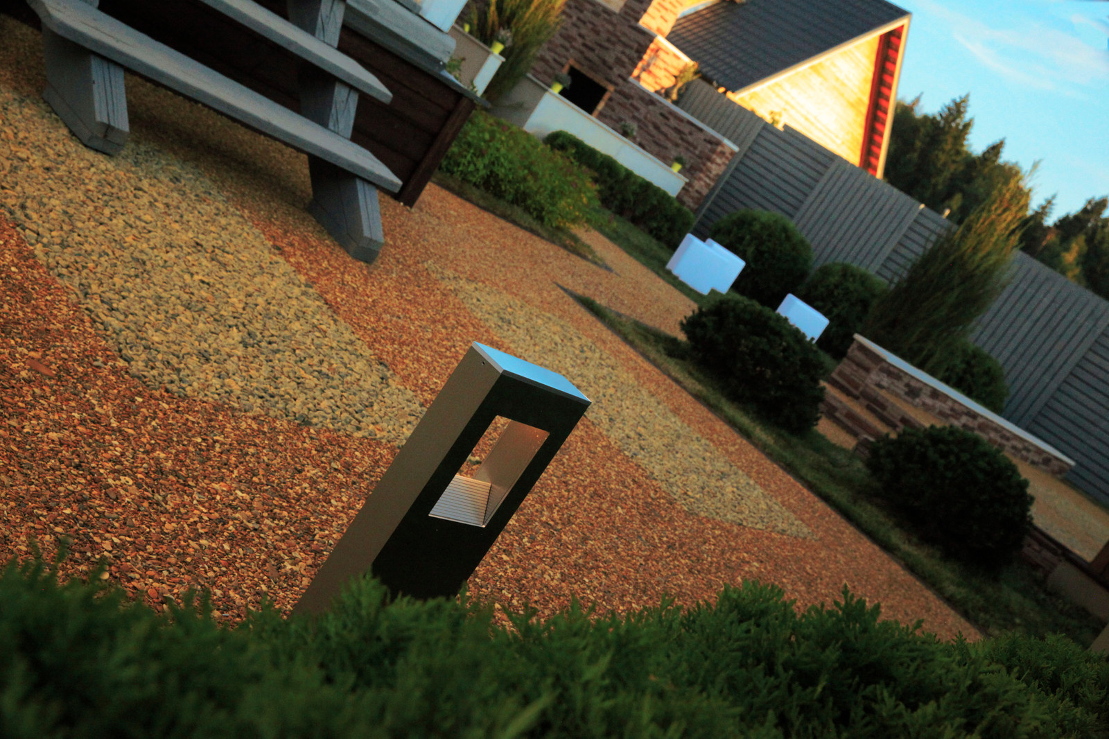 Архитектурный комплекс для отдыха в саду