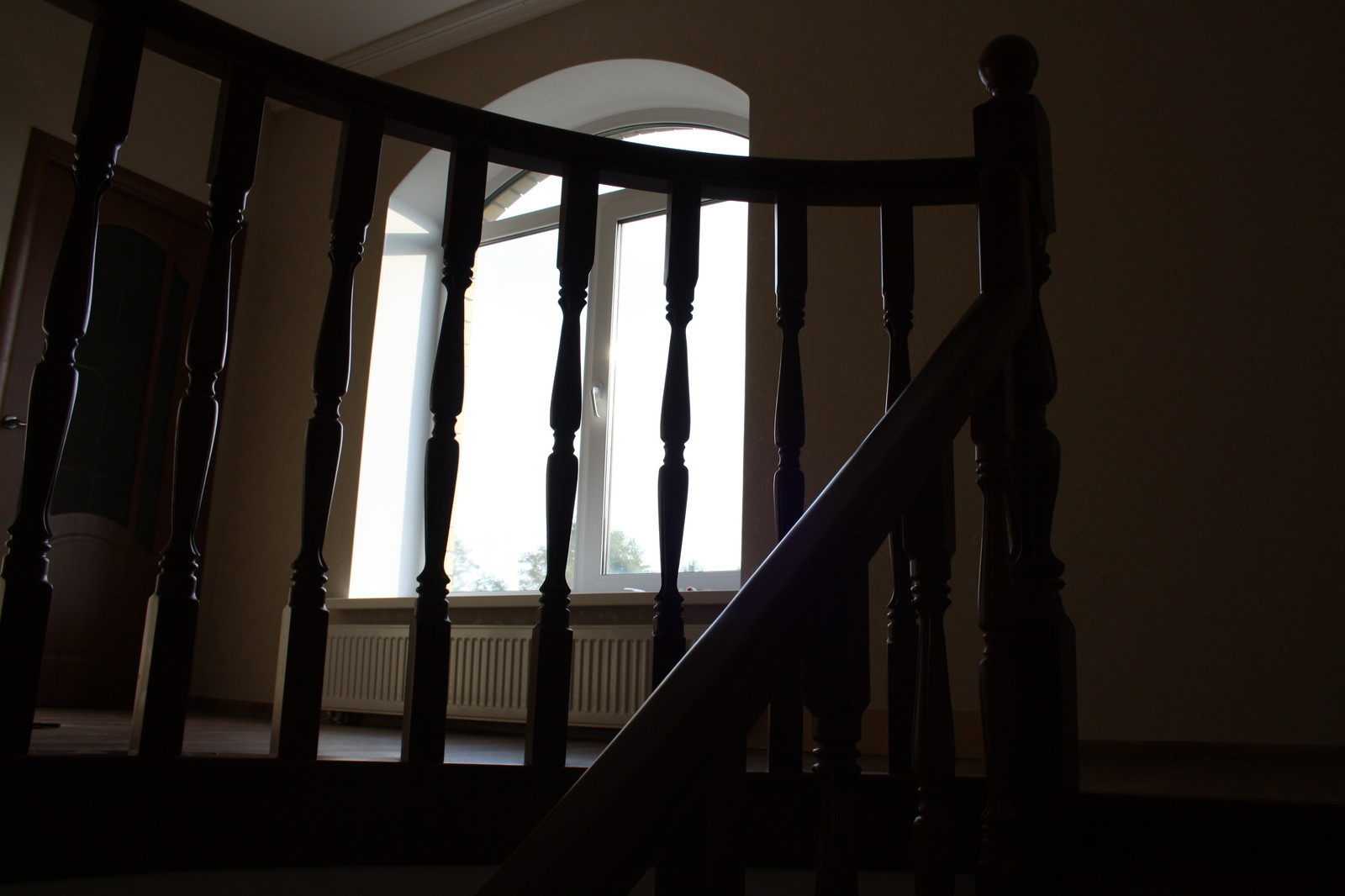 Винтовая лестница из бука