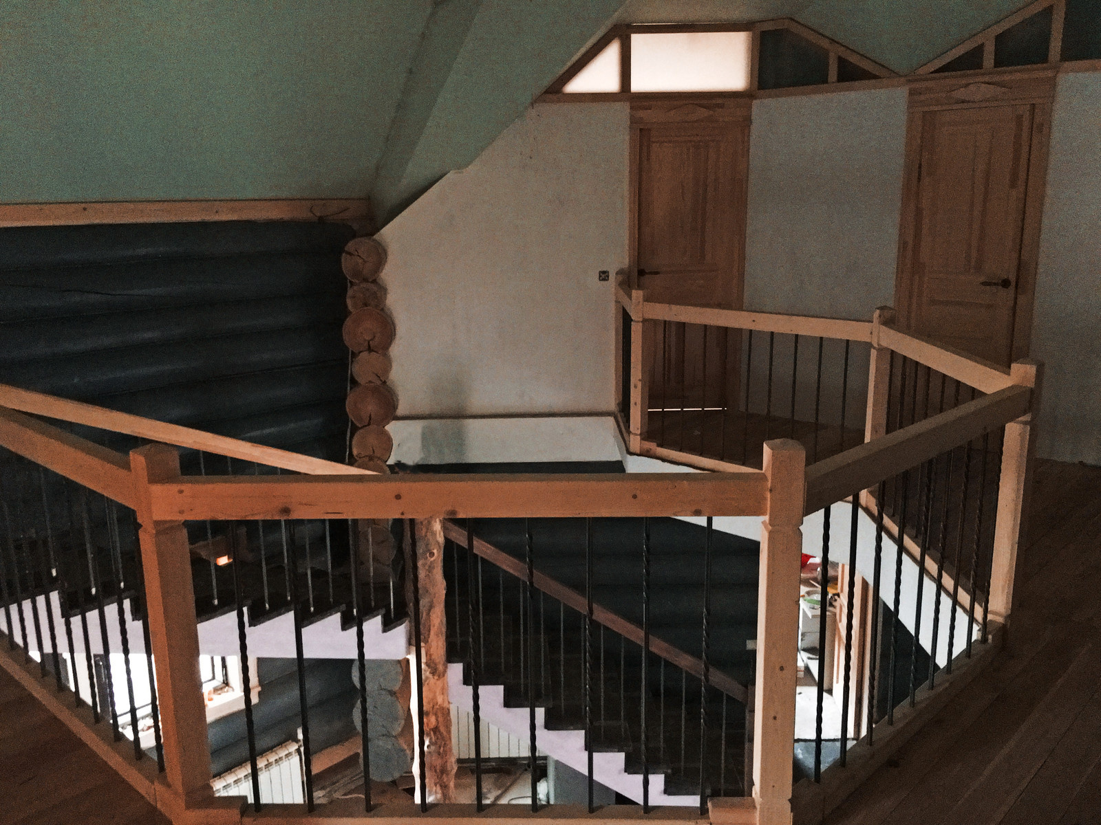 Обложка проекта: Бревенчатый дом из лиственницы