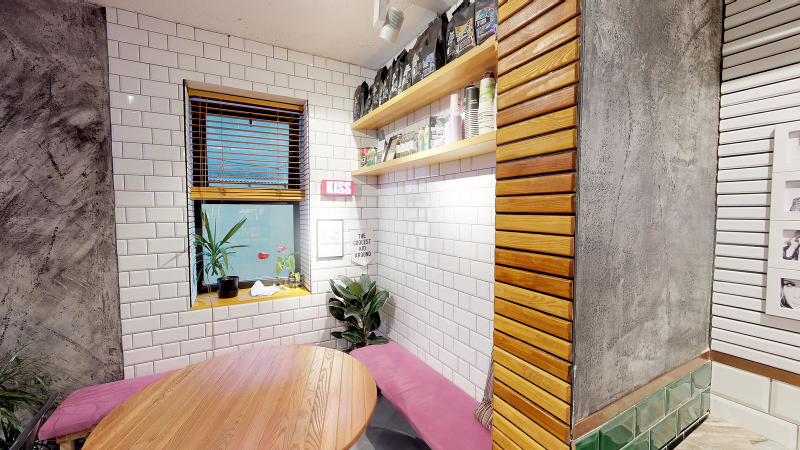 Интерьерная съёмка и создание виртуального 3D тура для Surf Coffee в Анапе