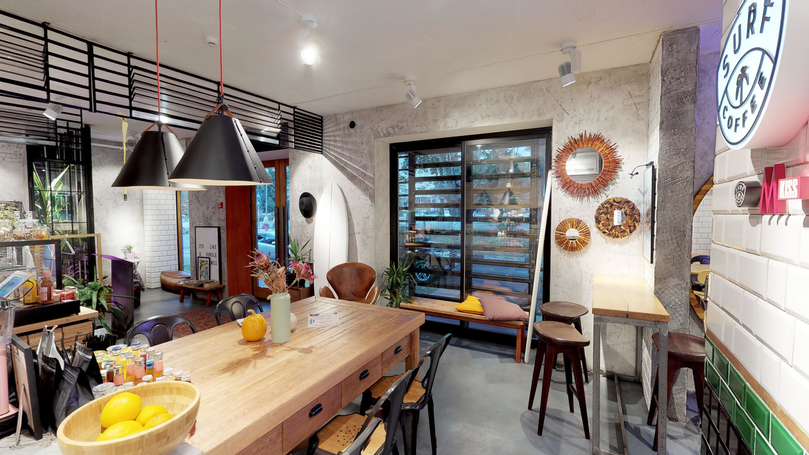 Обложка проекта: Интерьерная съёмка и создание виртуального 3D тура для Surf Coffee в Анапе