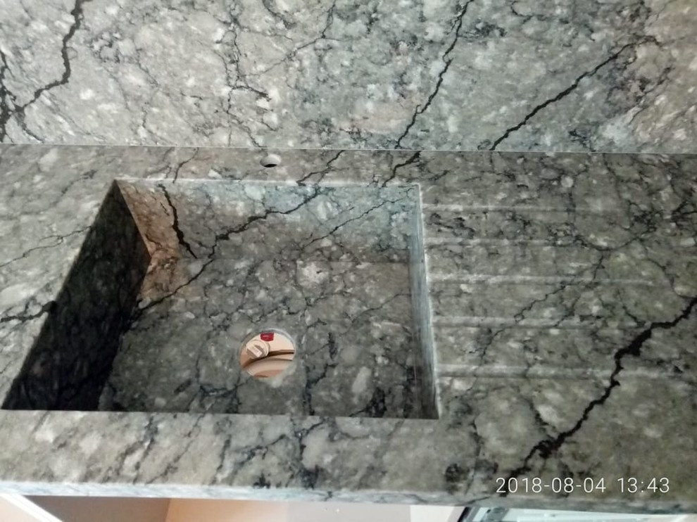 Столешницы из кварца