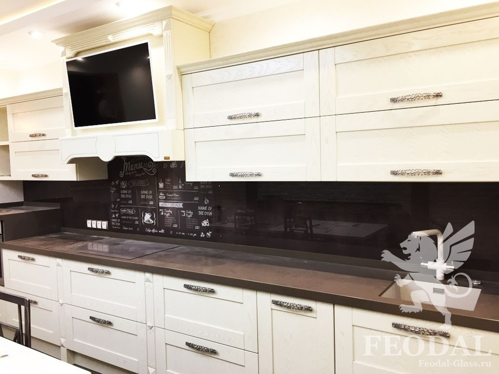 Стеклянные фартуки, скинали