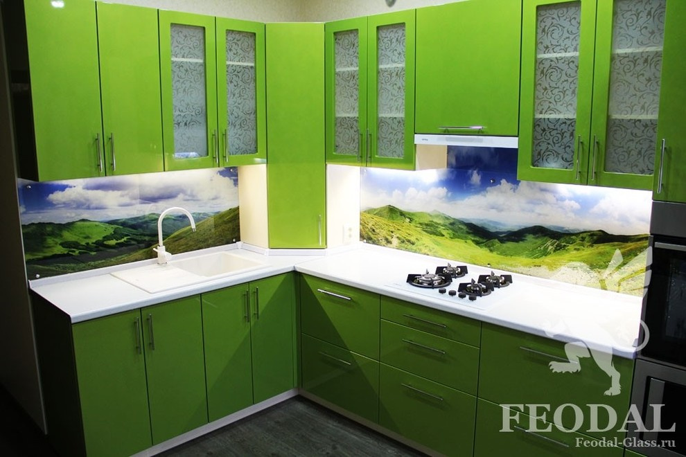 Стеклянные фартуки, скинали