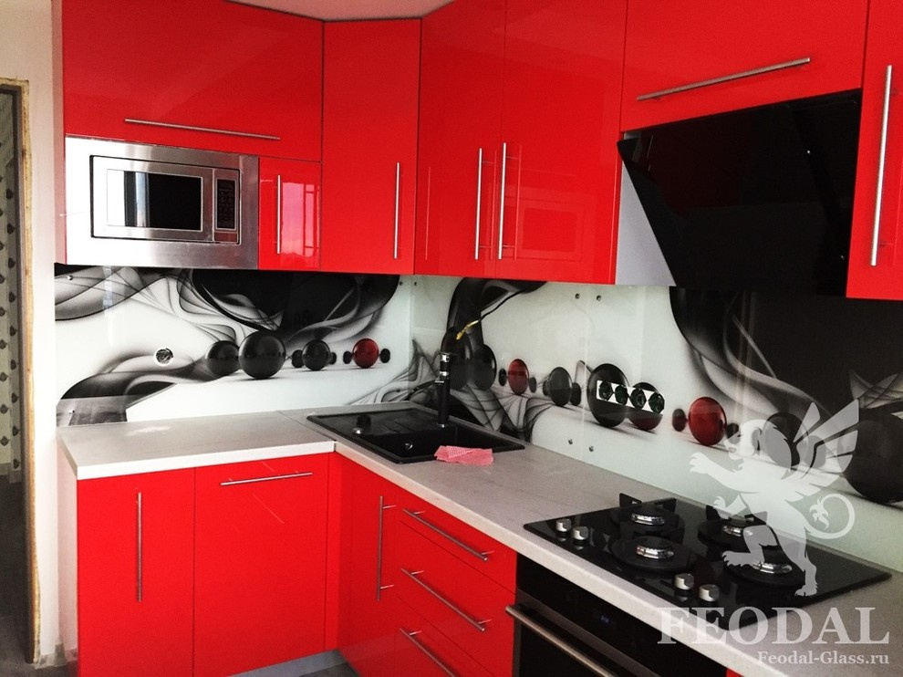 Стеклянные фартуки, скинали