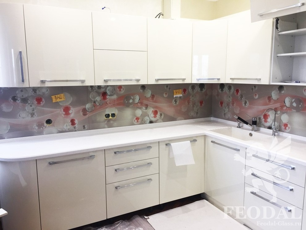 Стеклянные фартуки, скинали