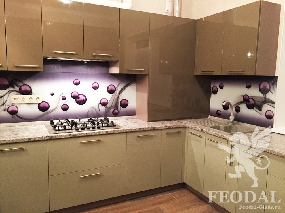 Стеклянные фартуки, скинали