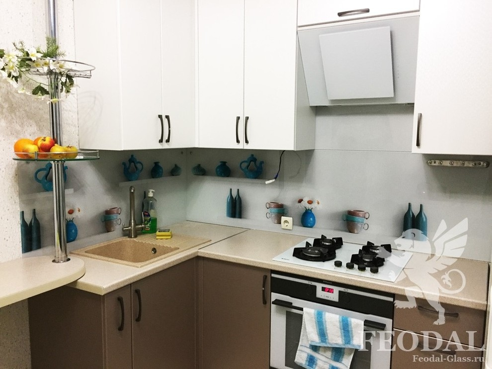 Стеклянные фартуки, скинали