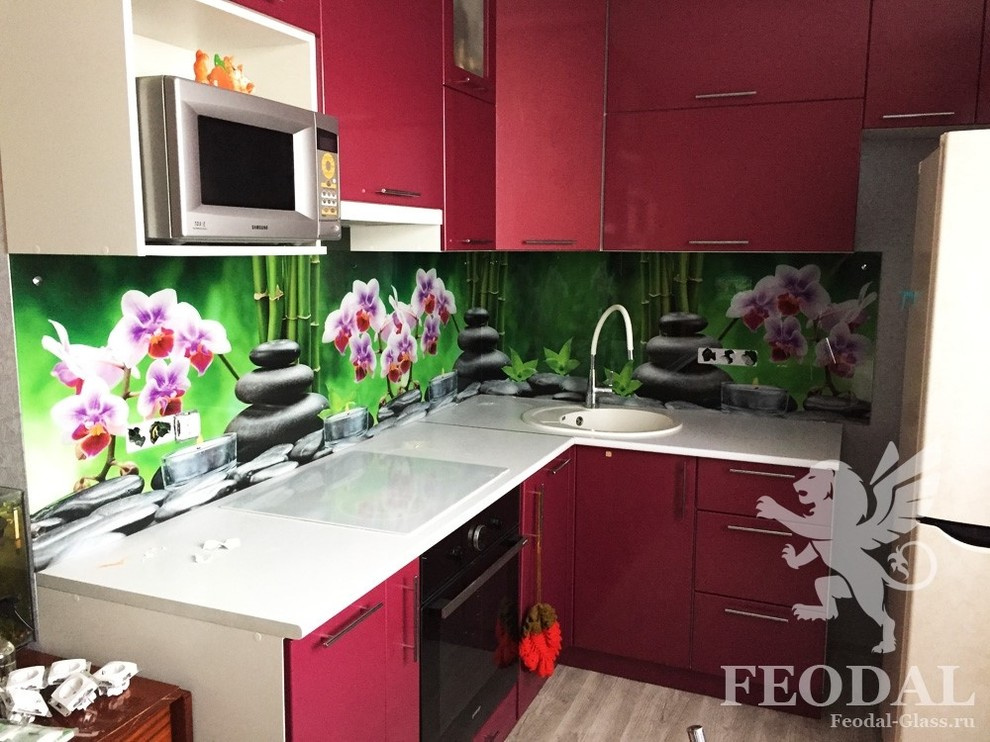 Стеклянные фартуки, скинали