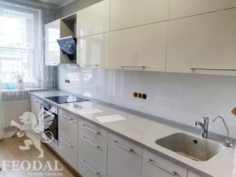 Стеклянные фартуки, скинали