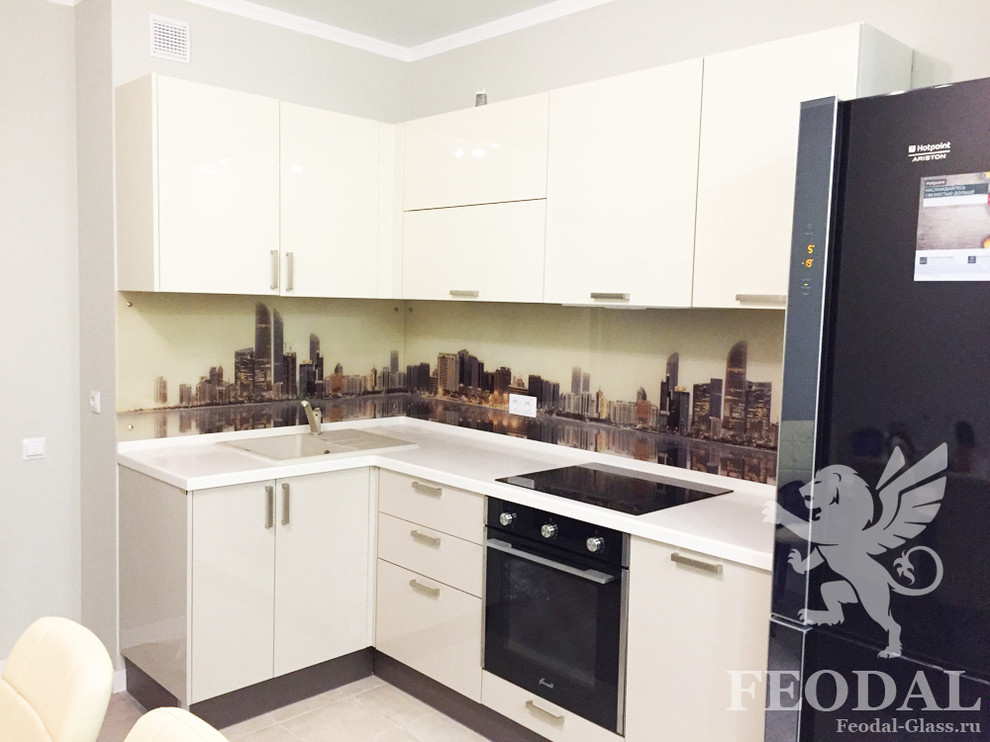 Стеклянные фартуки, скинали