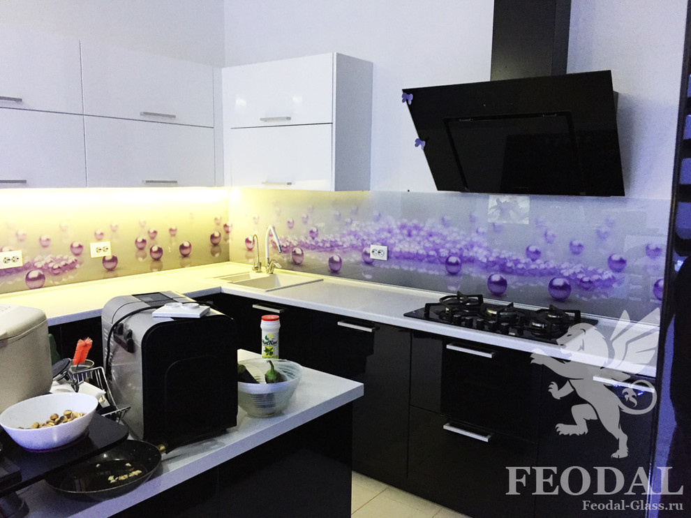 Стеклянные фартуки, скинали