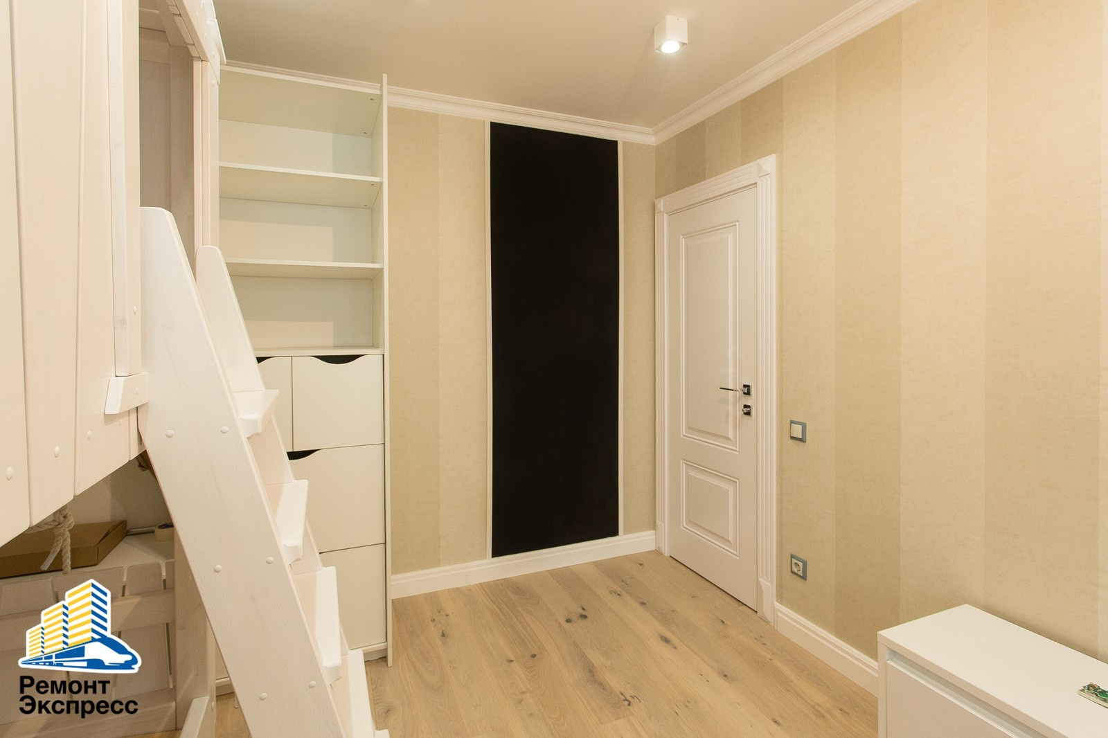 Четырехкомнатная квартира в новостройке