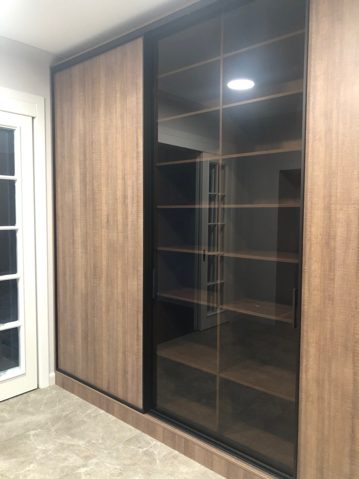 Корпусный шкаф raumplus