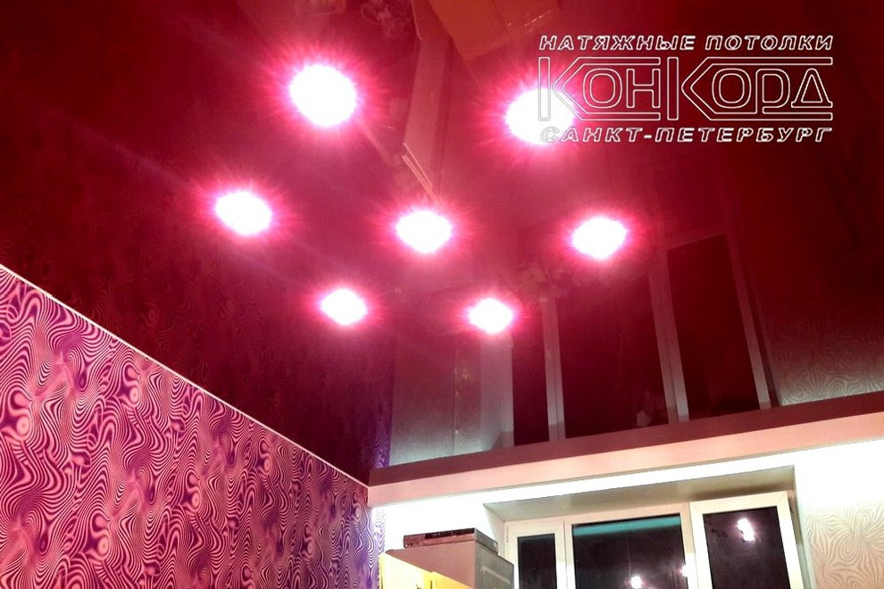 Цветные потолки