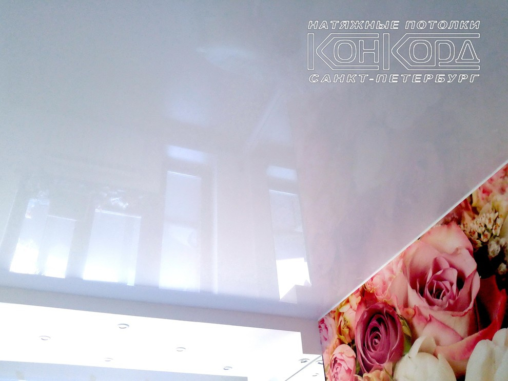 Глянцевые потолки