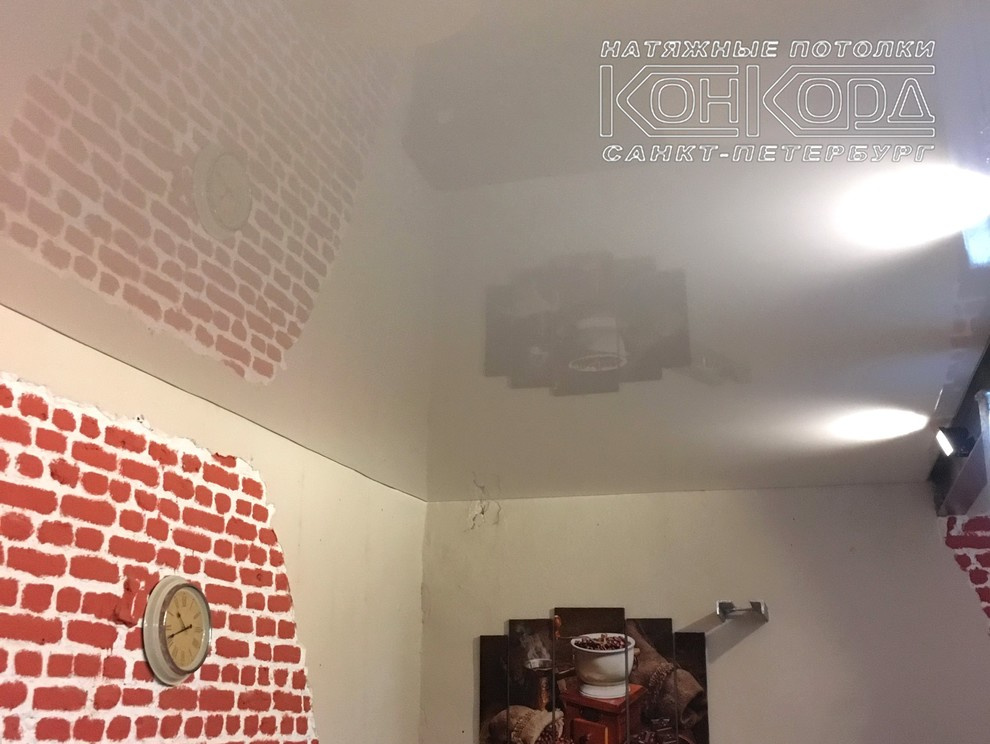 Обложка проекта: Глянцевые потолки