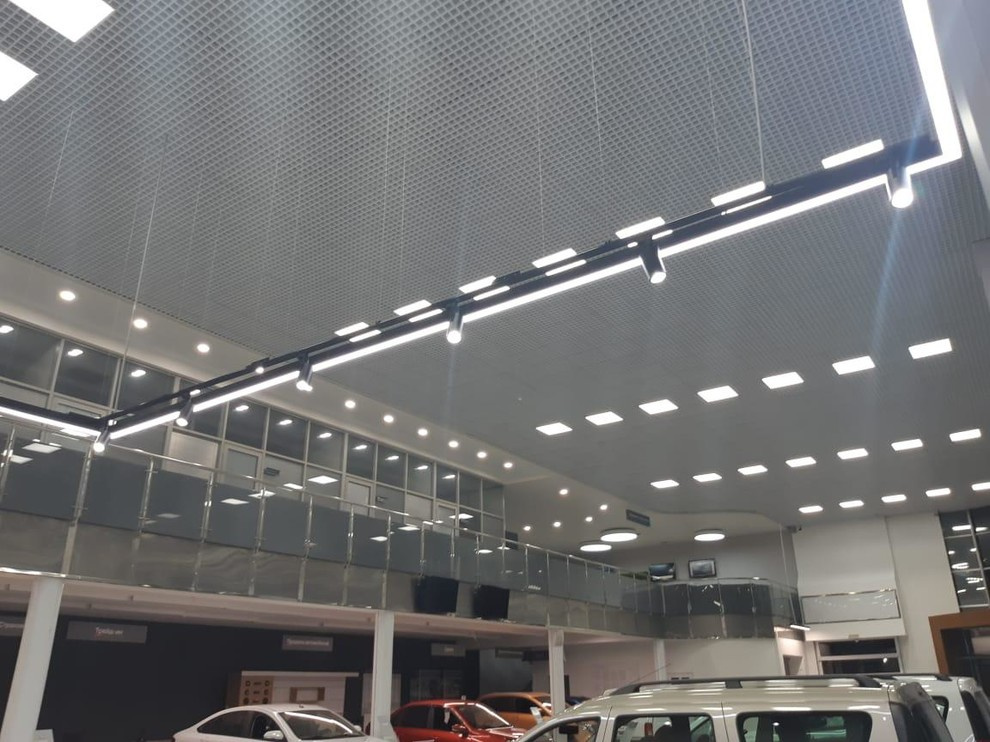 Освещение Автосалона с расчетом и монтажом