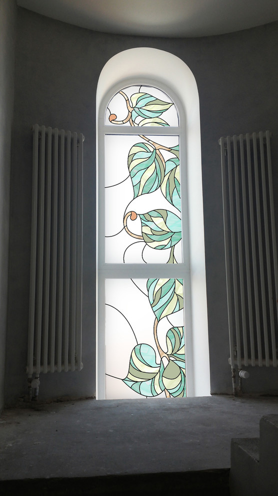 Витражи на лестницах
