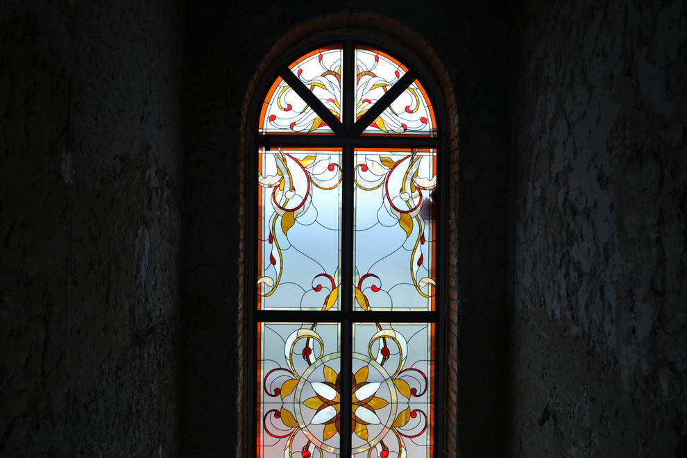 Витражи на лестницах