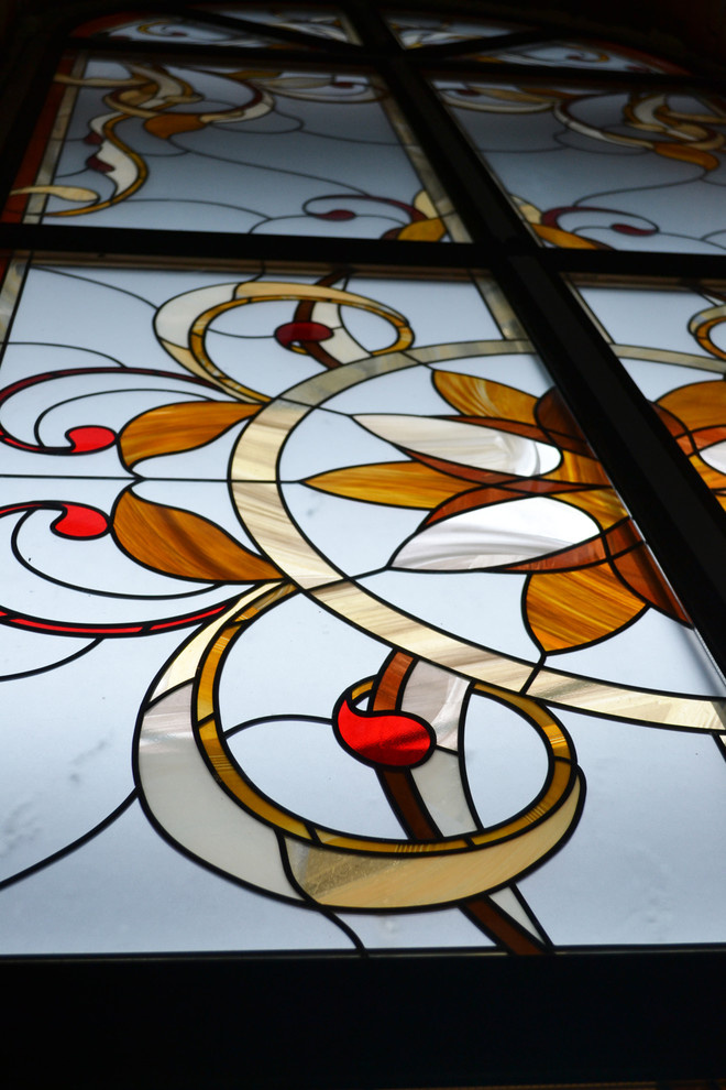 Обложка проекта: Витражи на лестницах