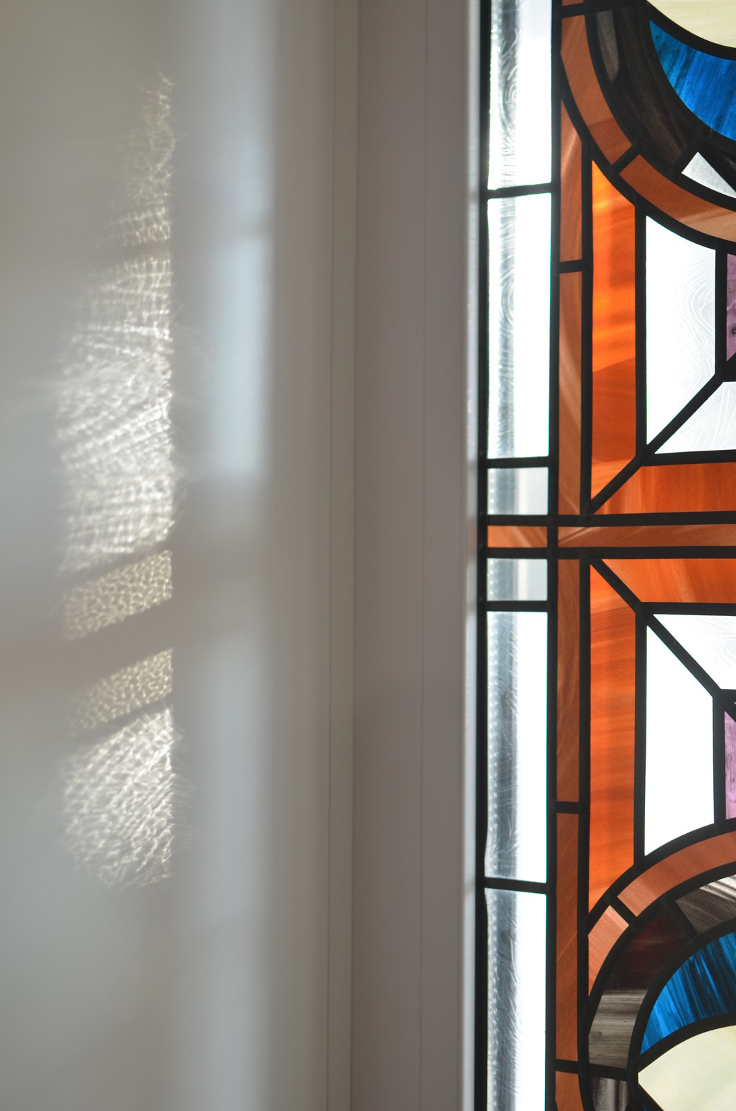 Витраж в готическом стиле