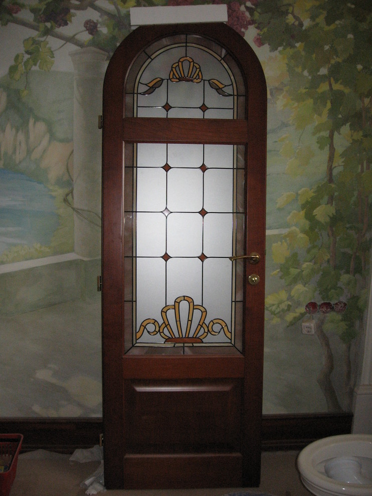 Обложка проекта: Витражи в дверях