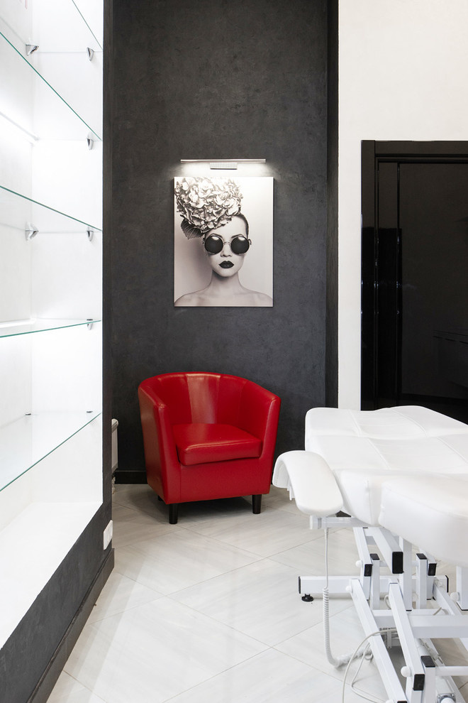 Интерьер магазина профессиональной косметики Maximum